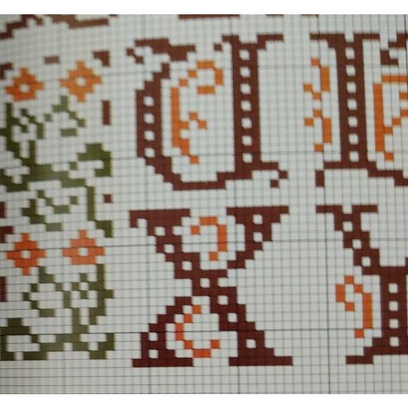 Leisure Arts Charted Alphabets and Borders Cross Stitch Patterns Flowers - Picture 4 of 6